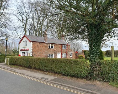 Charming Cheshire Cottage