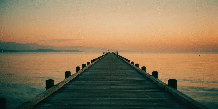 Pier's End