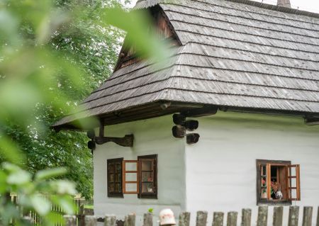 Charming Cozy Cottage