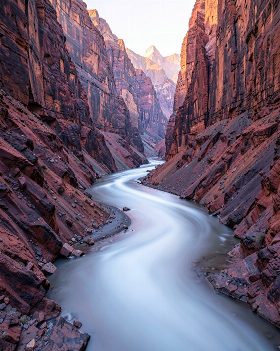 Gorge Light II